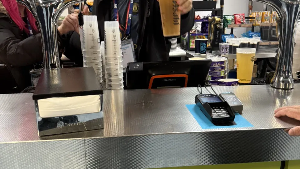 Derrota em clássico aumenta pressão sobre Amorim e gera demissão no City