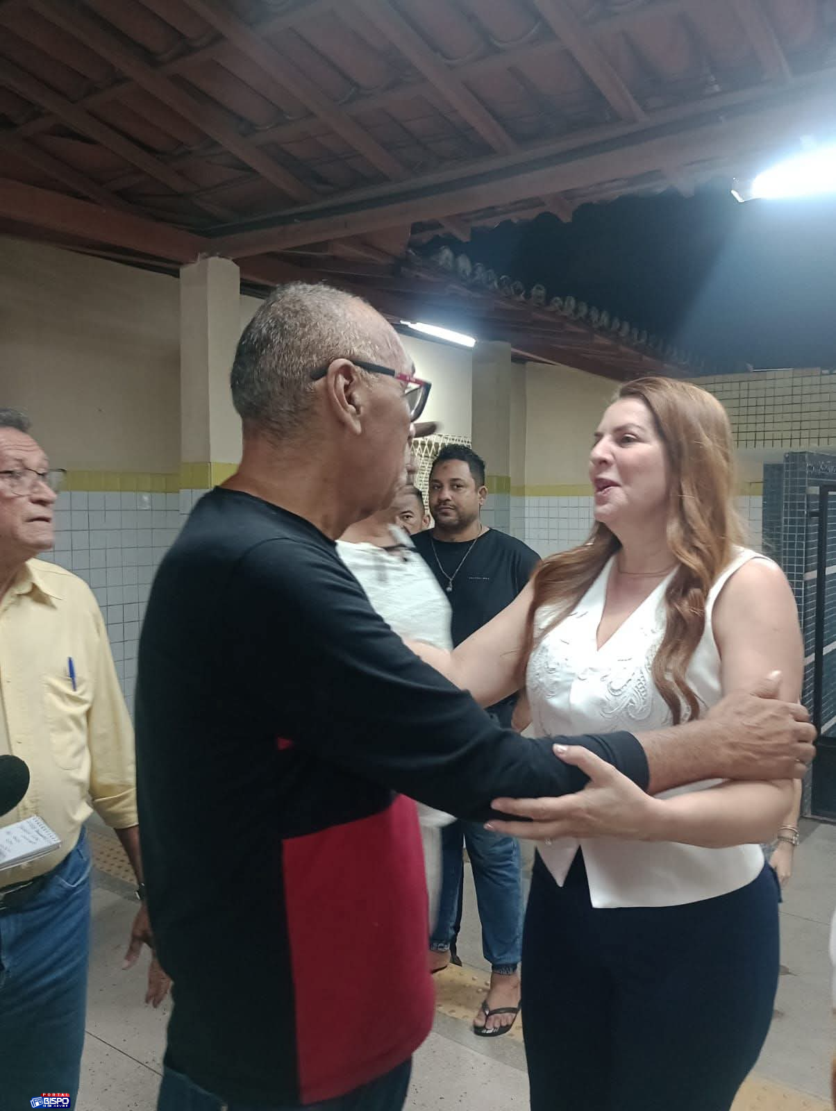 Prefeitura entrega 131 títulos de propriedade em Santos Reis