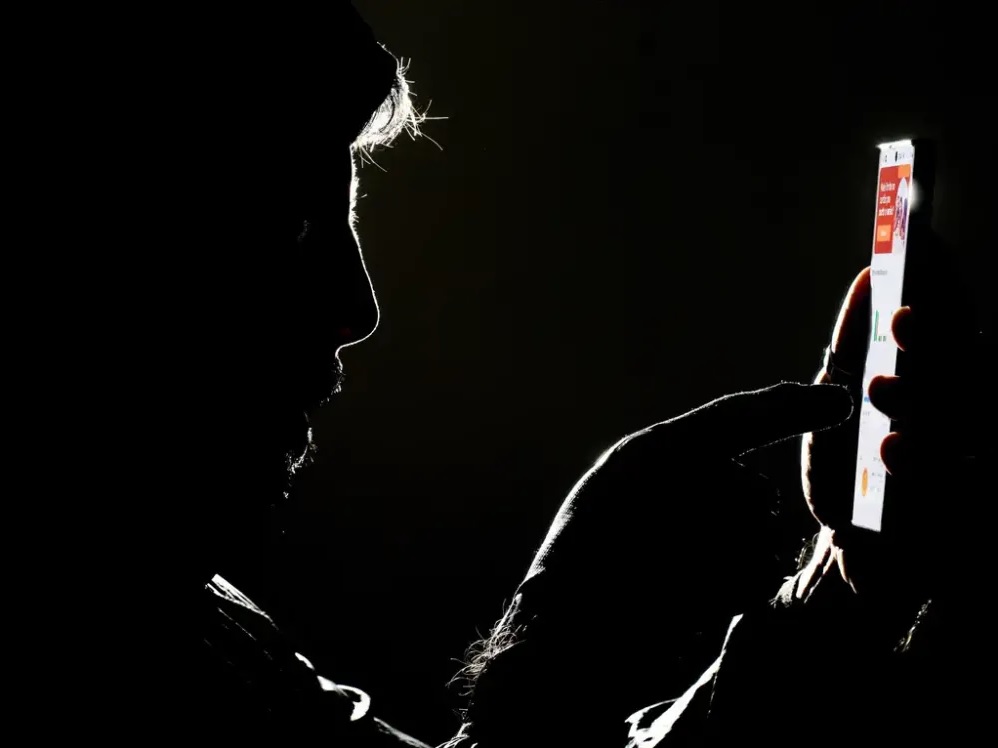 Alô! Deputados querem acabar com golpes por telefone